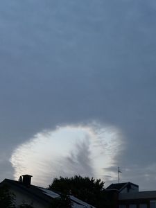 „Hole Punch Cloud“
